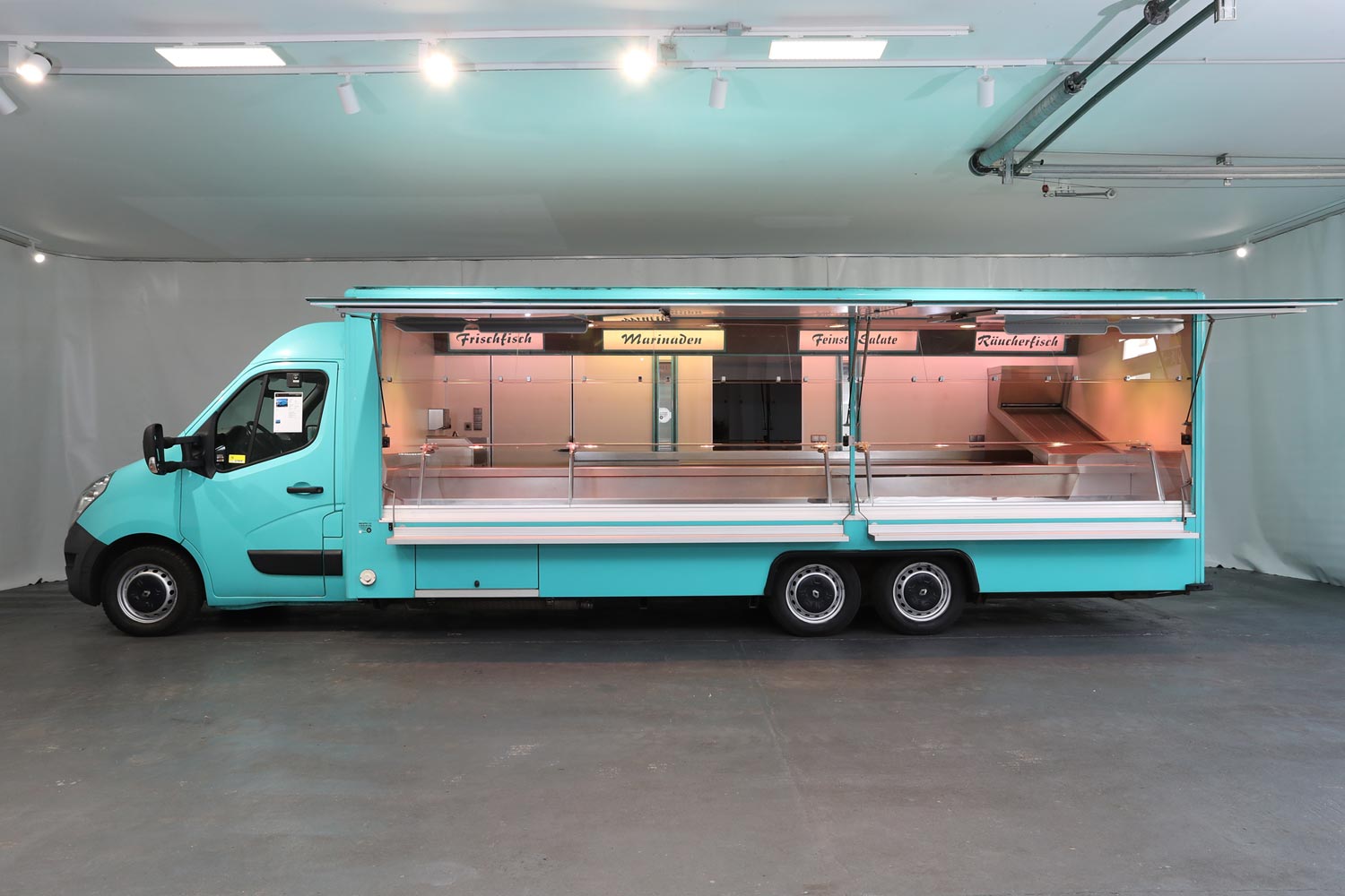 63909 (Vlees-vis-kaas)(940)